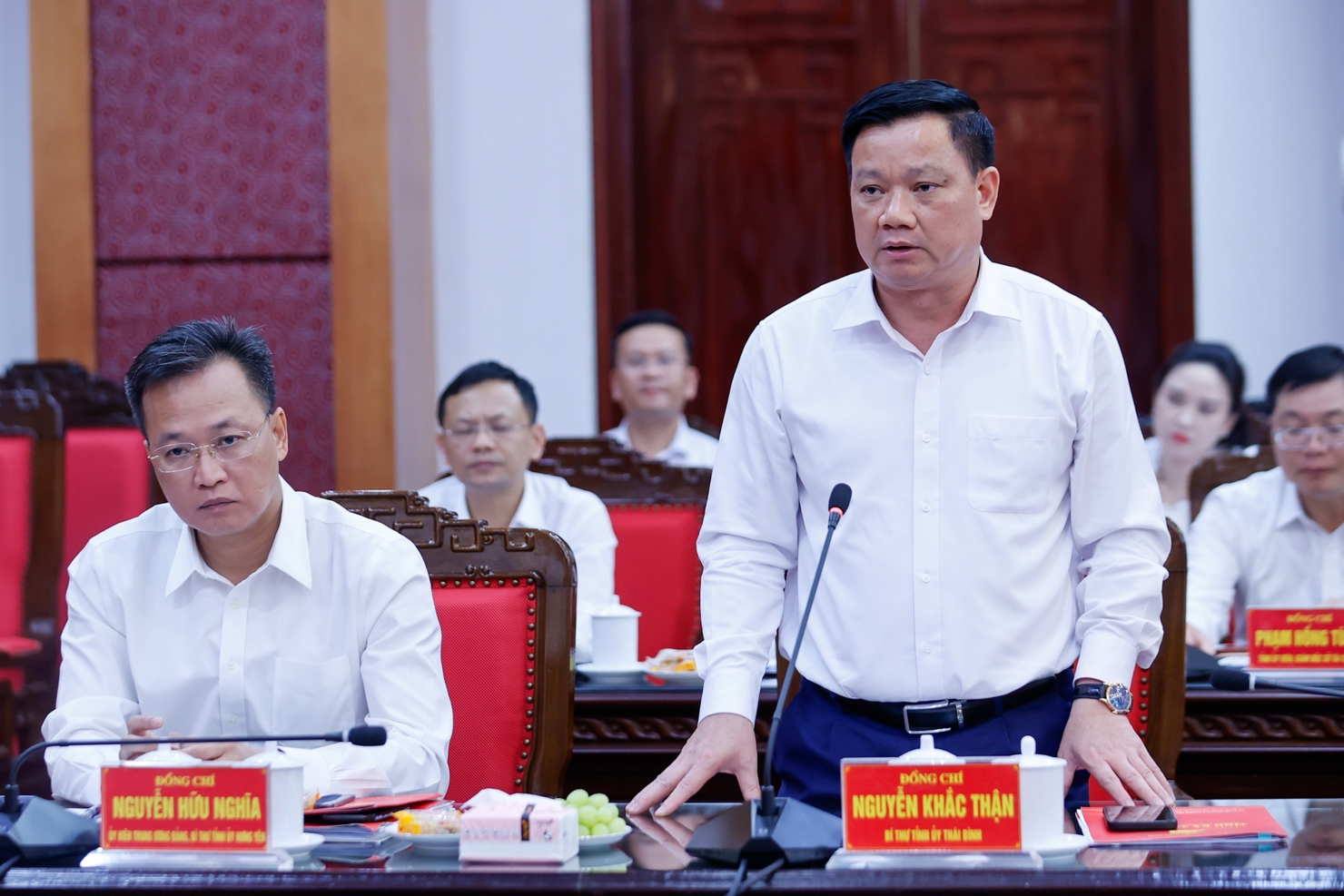 Lãnh đạo tỉnh Thái Bình phát biểu tại buổi làm việc. Ảnh: VGP