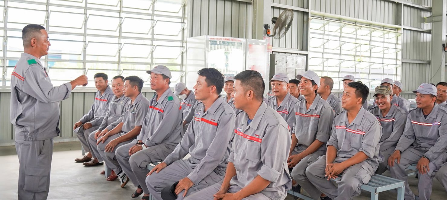 Các buổi sinh hoạt của lái xe được tổ chức định kỳ hàng tuần, hàng tháng Xây dựng đội ngũ lái xe “Kỷ luật - Trung thực - Văn minh”