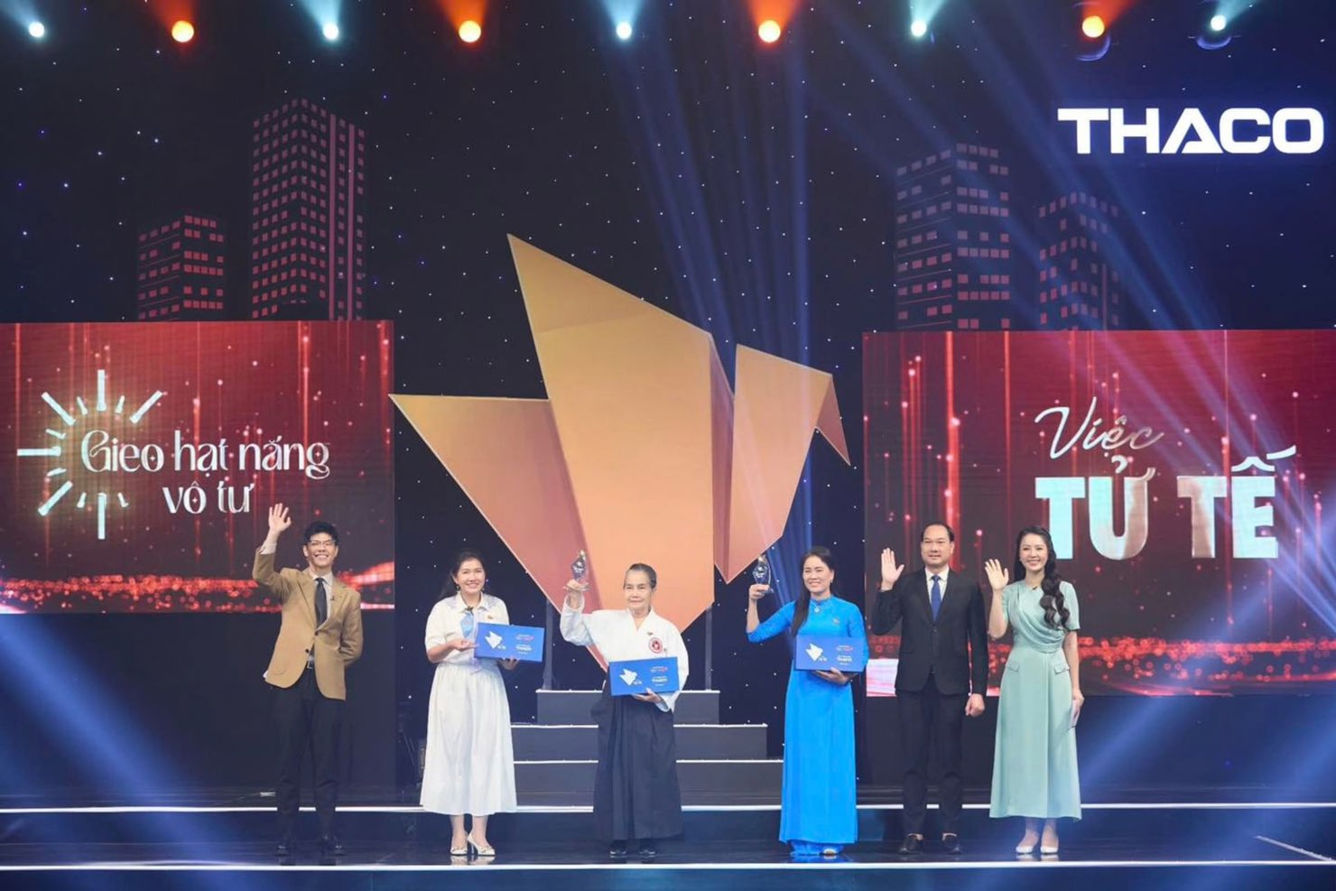 "Việc tử tế" là chương trình ý nghĩa của Đài Truyền hình Việt Nam, lan tỏa những câu chuyện đẹp trong cuộc sống