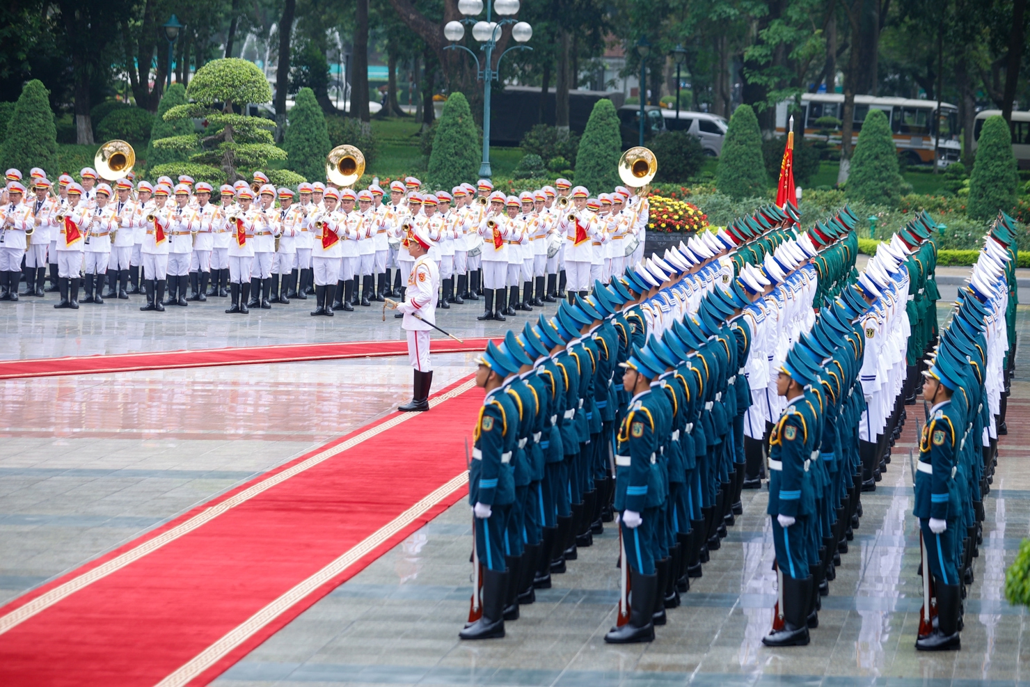 Thủ tướng Phạm Minh Chính chủ trì lễ đón chính thức Thủ tướng Thái Lan thăm Việt Nam - Ảnh 1