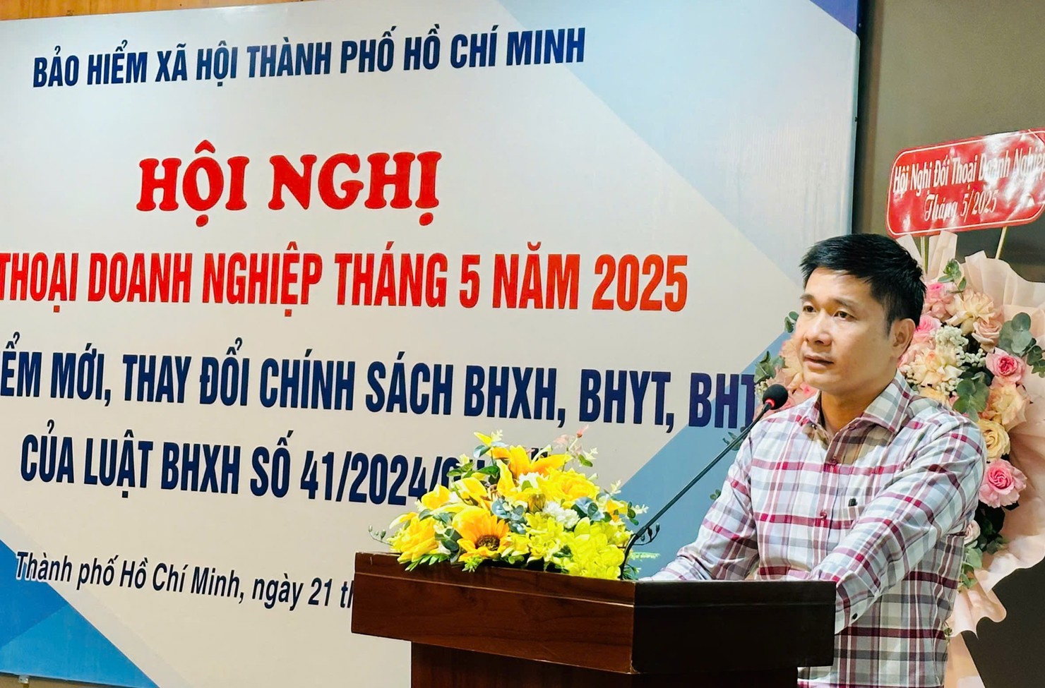 Ông Trần Dũng Hà, Phó Giám đốc BHXH TP. Hồ Chí Minh phát biểu