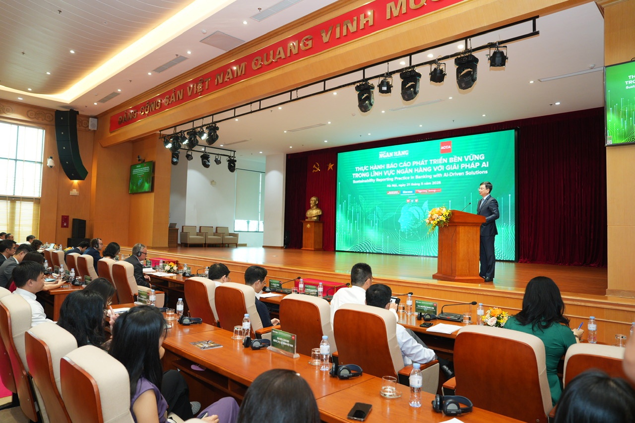 Quang cảnh toạ đàm.