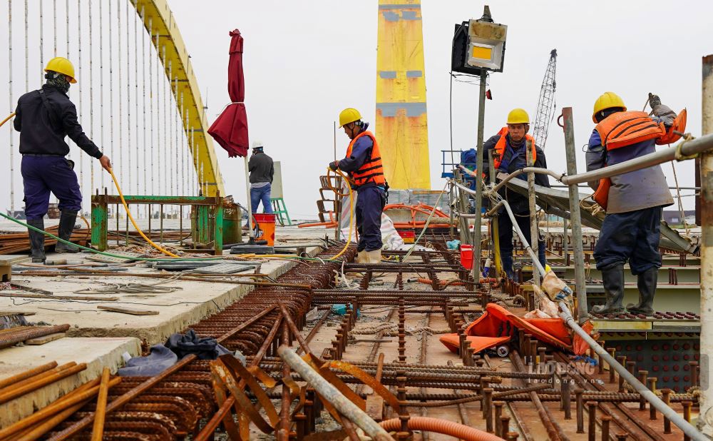 Giải ngân vốn đầu tư công: Huy động cả hệ thống chính trị vào cuộc - Ảnh 1