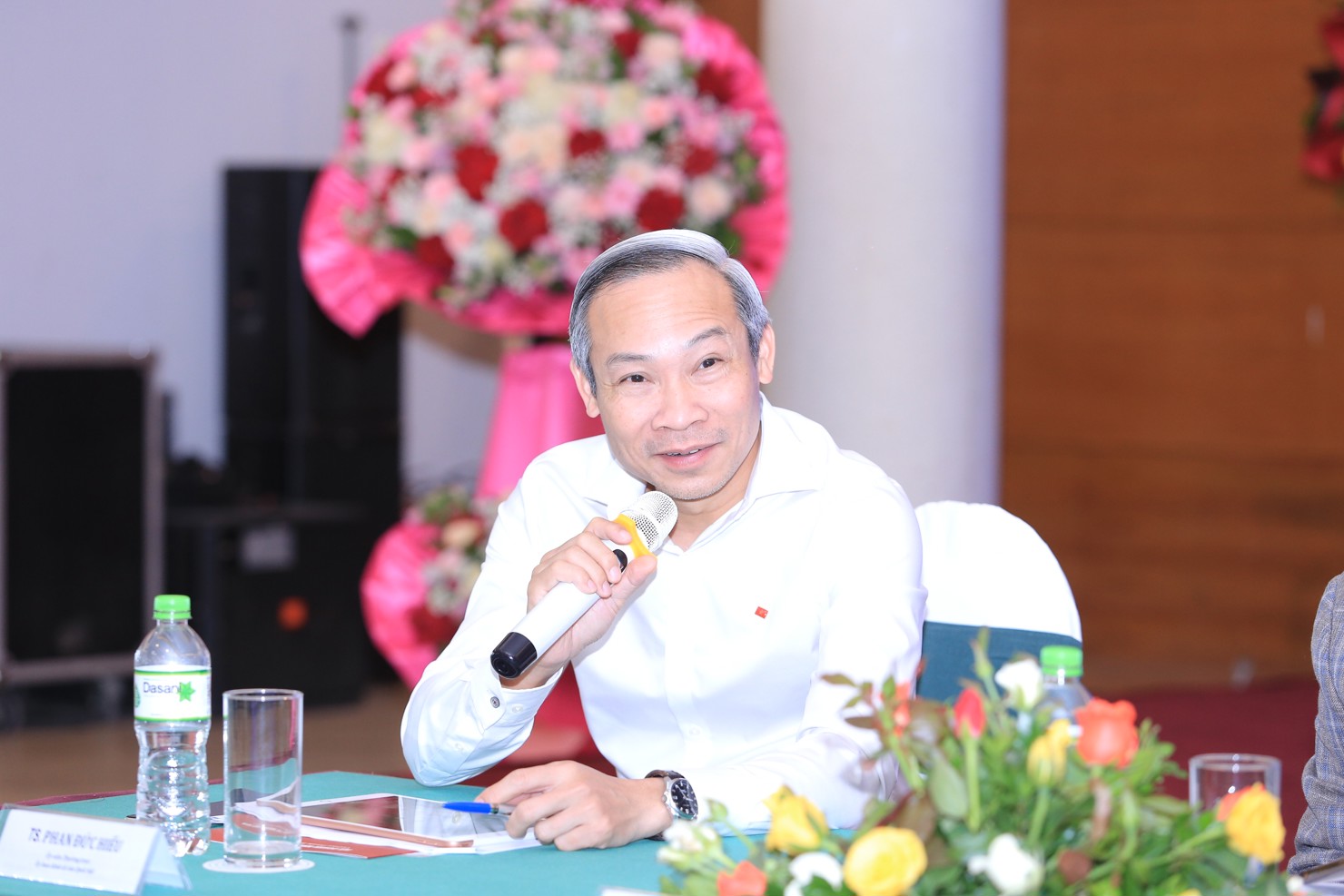&Ocirc;ng Phan Đức Hiếu &ndash; Đại biểu Quốc hội kh&oacute;a XV, Ủy vi&ecirc;n Thường trực Ủy ban Kinh tế v&agrave; T&agrave;i ch&iacute;nh của Quốc hội ph&aacute;t biểu tại Hội thảo.