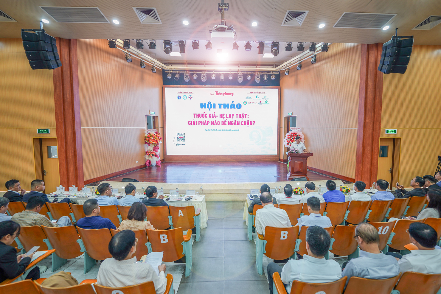 To&agrave;n cảnh hội thảo. Ảnh: Phạm Thọ