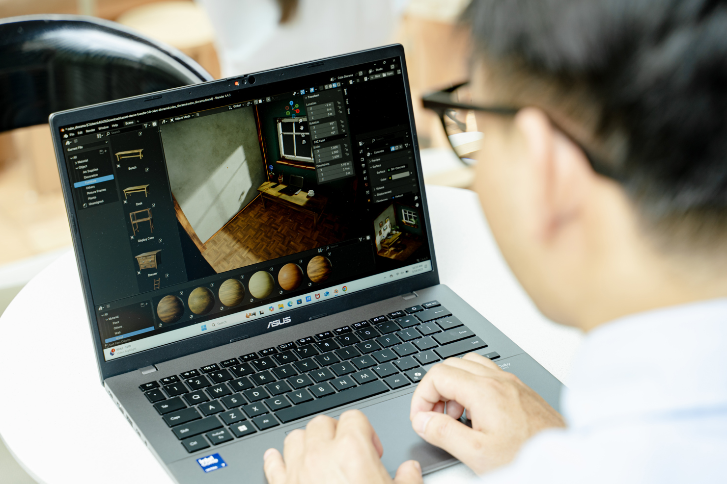 Mỏng nhẹ, pin lâu, chip Intel® Core™ H-series, Vivobook S có giá cao nhất là 26 triệu đồng - Ảnh 2