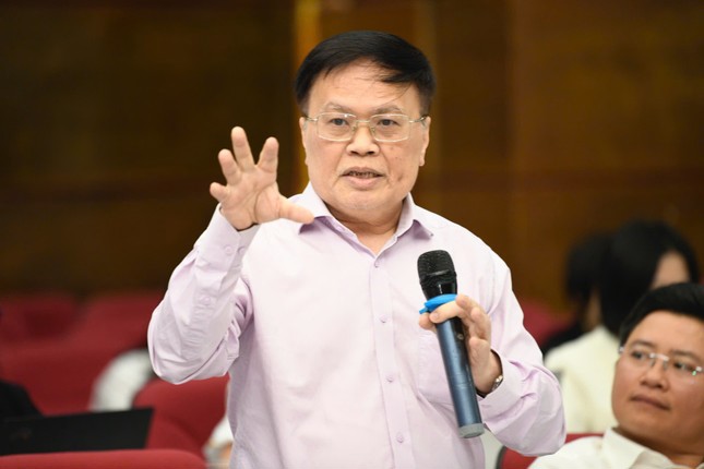 TS. Nguyễn Đình Cung.