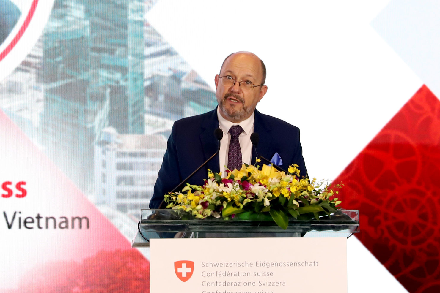 &Ocirc;ng Thomas Gass&nbsp;&ndash; Đại sứ đặc mệnh to&agrave;n quyền&nbsp;Li&ecirc;n bang Thụy Sĩ&nbsp;tại Việt Nam ph&aacute;t biểu tại sự kiện. Ảnh: Gia H&acirc;n