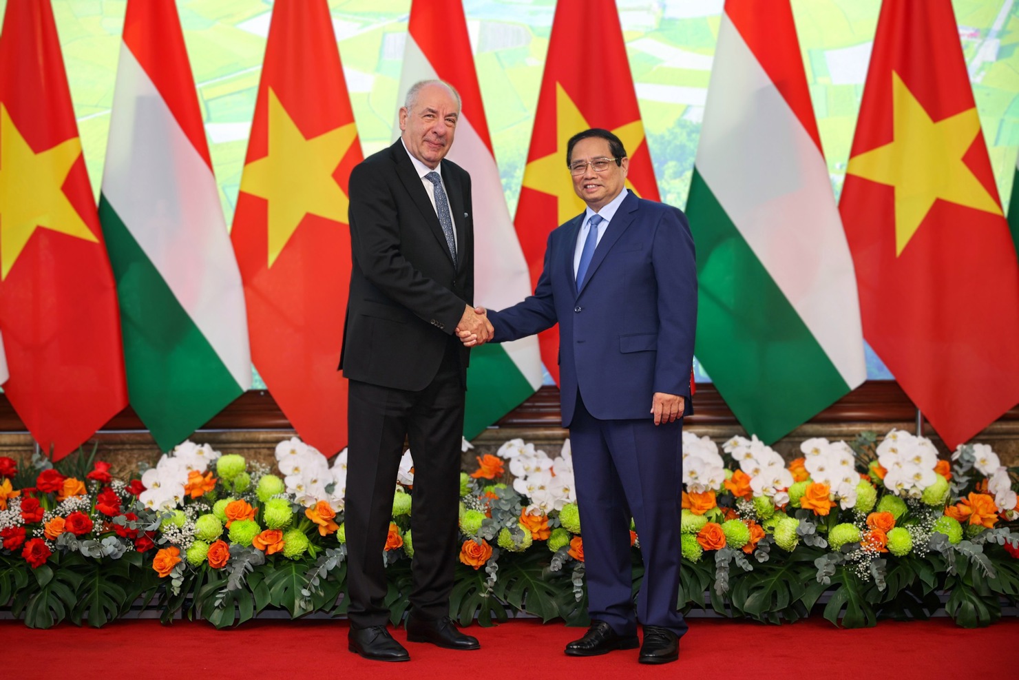Thủ tướng Phạm Minh Chính hội kiến Tổng thống Hungary Sulyok Tamas. Ảnh: VGP/Nhật Bắc