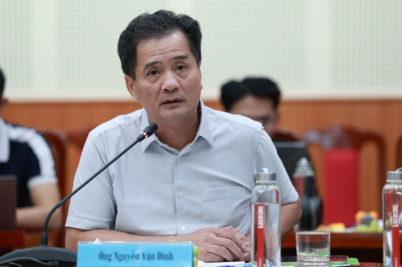 TS. Nguyễn Văn Đ&iacute;nh - Chủ tịch Hội m&ocirc;i giới Bất động sản Việt Nam đề xuất th&agrave;nh lập quỹ ph&aacute;t triển nh&agrave; ở x&atilde; hội.