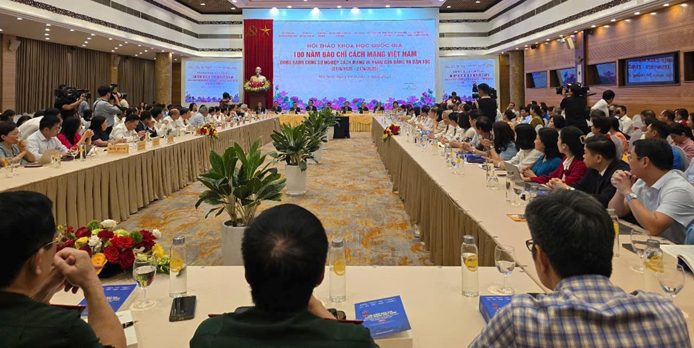 Hội thảo khẳng định những đóng góp to lớn của báo chí cách mạng Việt Nam đối với sự nghiệp cách mạng vẻ vang của Đảng và của dân tộc qua các chặng đường lịch sử. Ảnh: L.Thuỷ