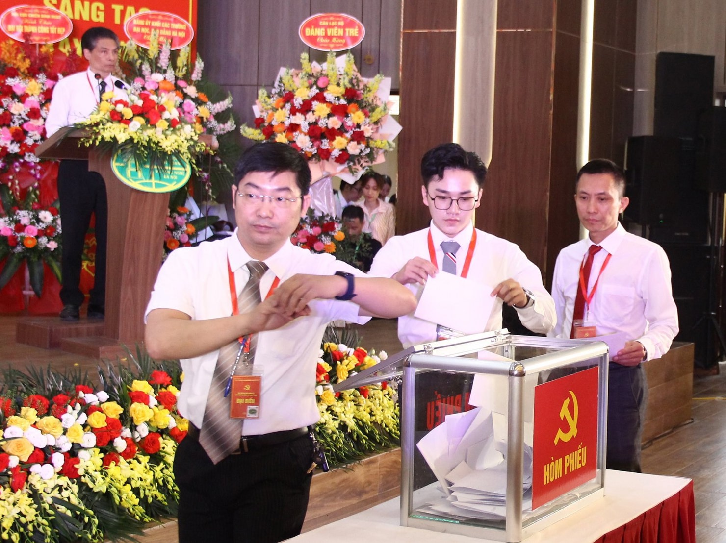 Phát huy truyền thống, đổi mới, sáng tạo xây dựng mô hình trường đại học kiểu mới - Ảnh 4