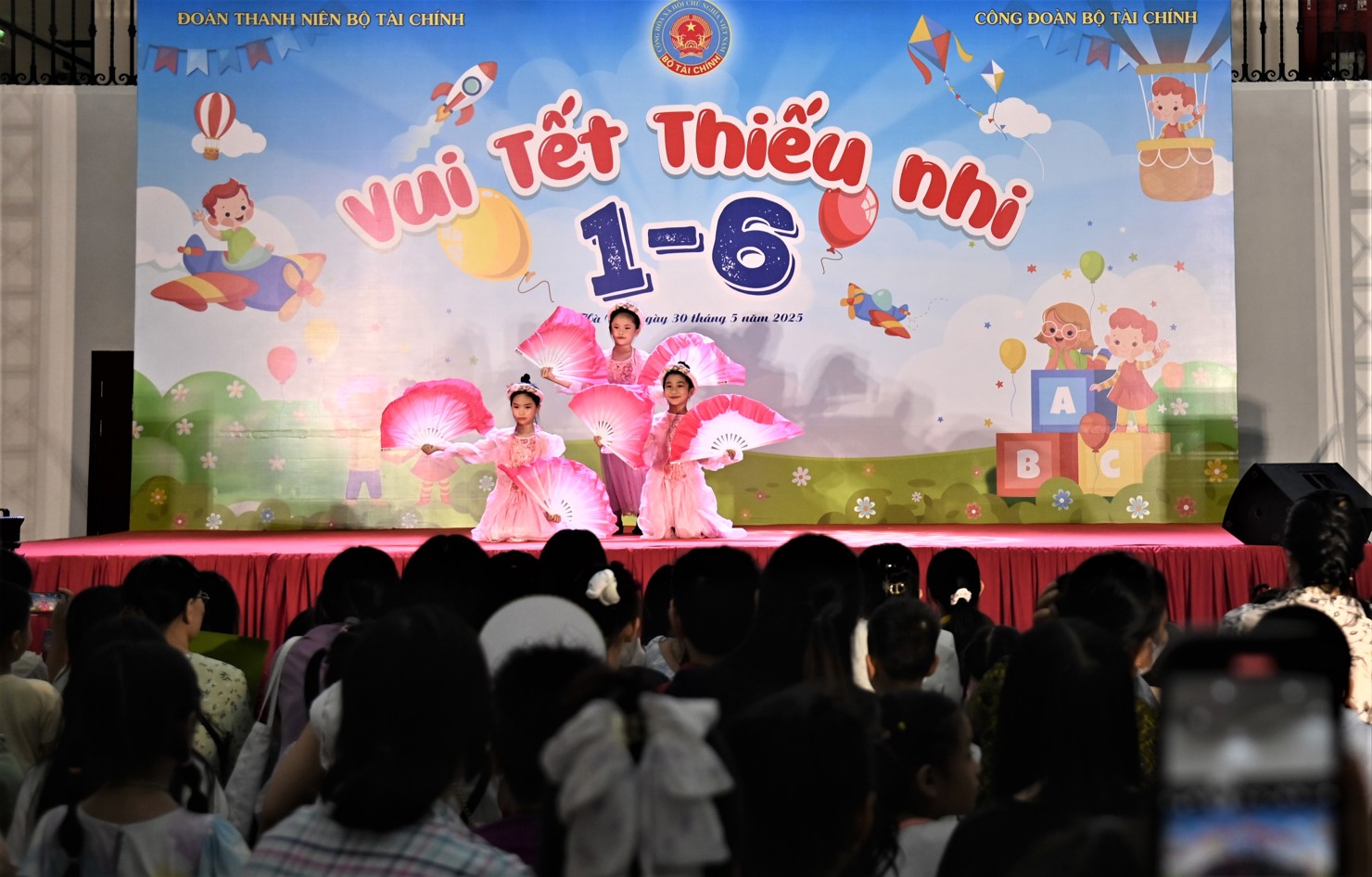 Tưng bừng Chương trình “Vui Tết thiếu nhi năm 2025” ngành Tài chính - Ảnh 2