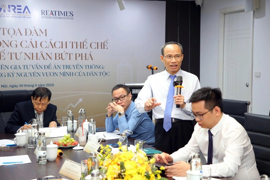 Chuyên gia kinh tế, TS. Cấn Văn Lực.
