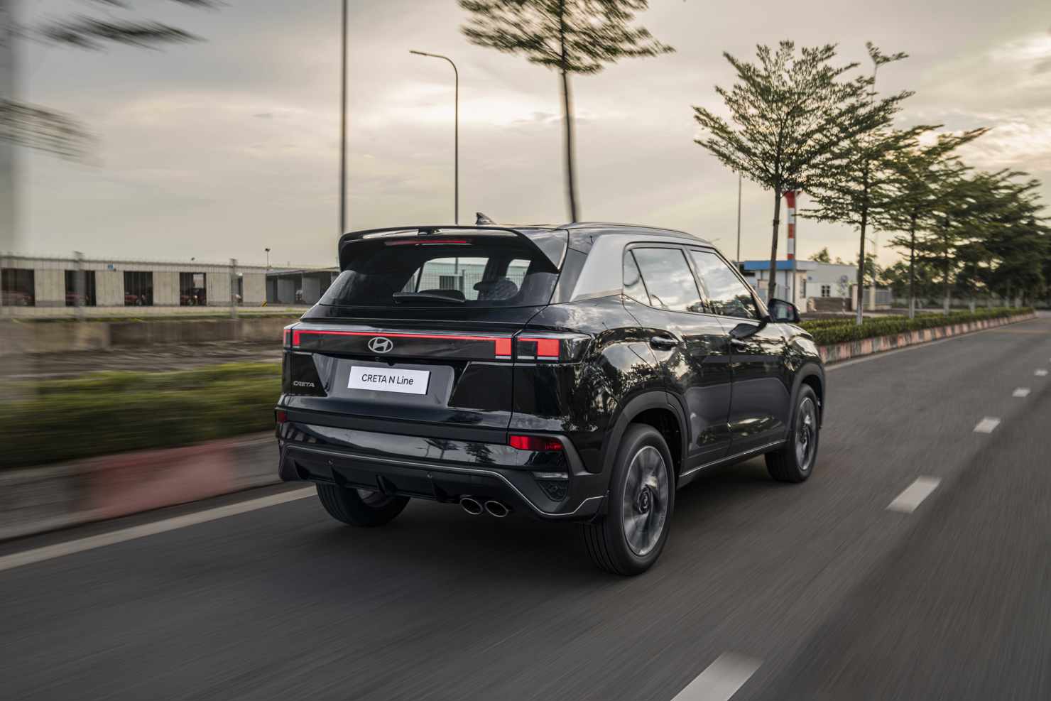 New Creta 2025 trang bị loạt công nghệ an toàn tiên tiến: cảnh báo lệch làn, phanh tự động, cảm biến điểm mù và camera 360 độ.