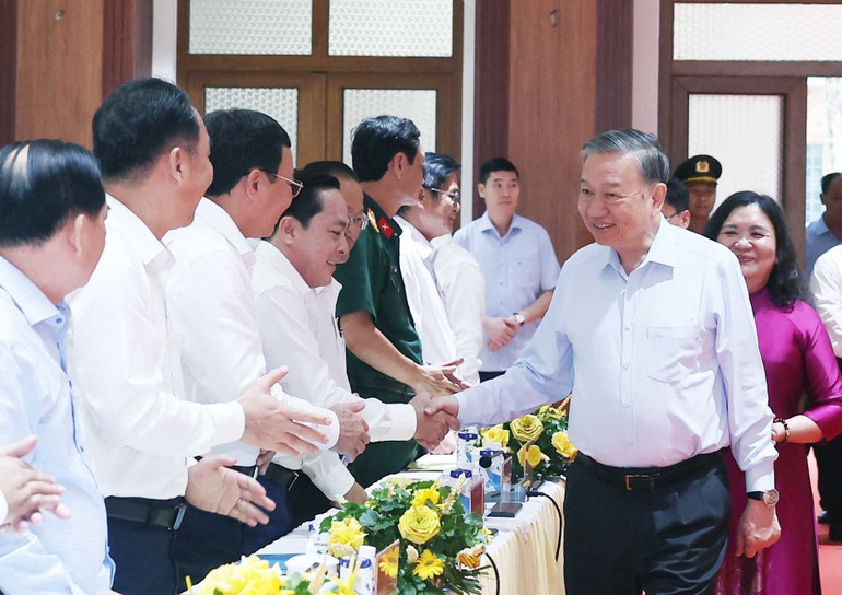 Tổng Bí thư Tô Lâm và các đại biểu. (Ảnh: THỐNG NHẤT/TTXVN).