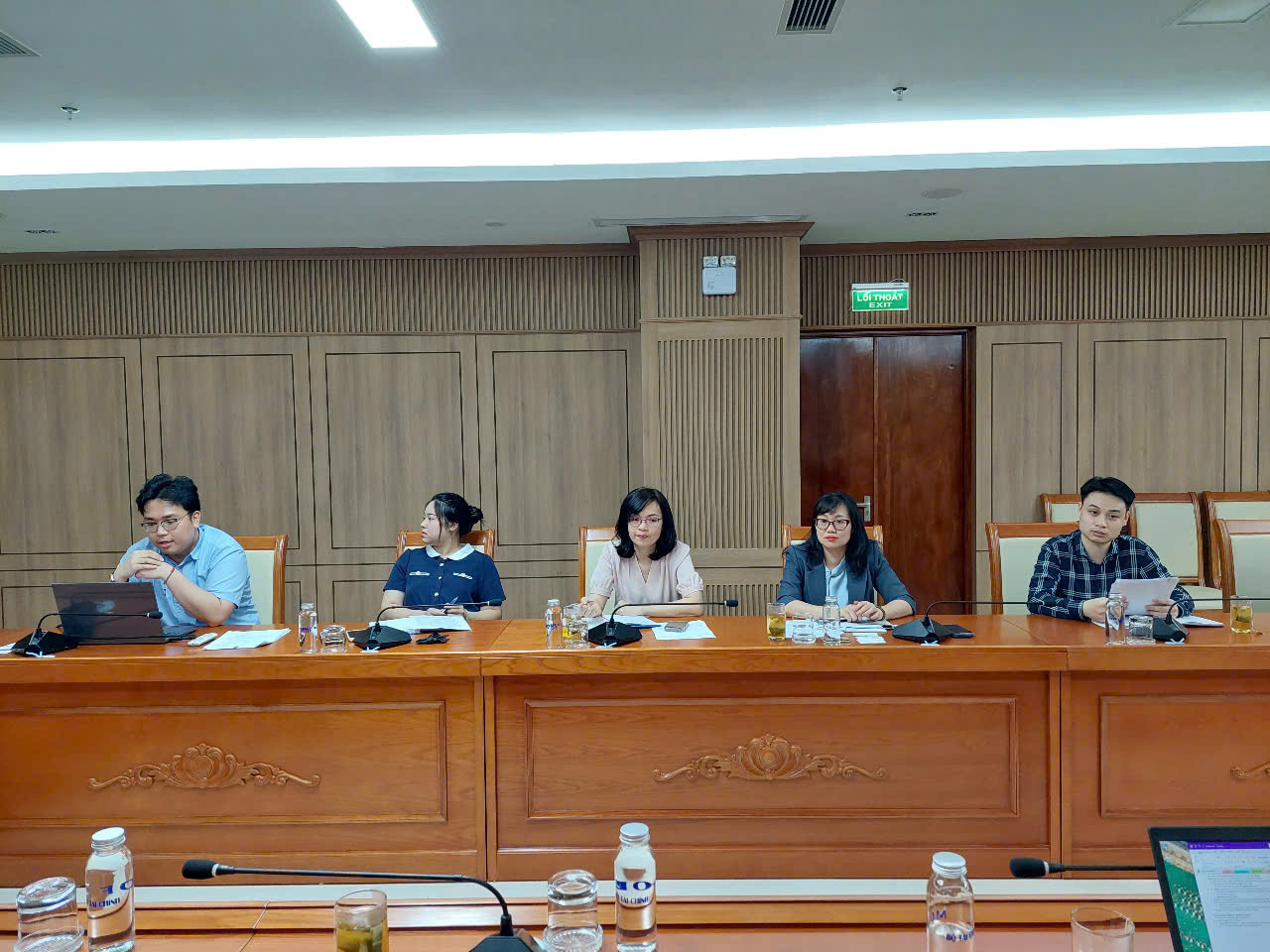 Đại diện Cục Đầu tư nước ngoài chia sẻ các thông tin cập nhật về hợp tác kinh tế, đầu tư, thương mại Việt Nam – EU và Hà Lan.