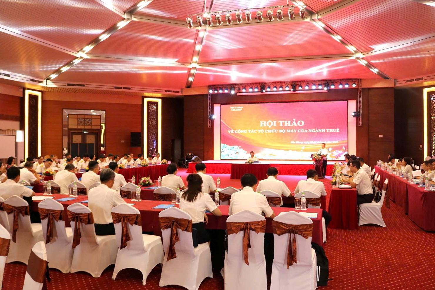 Hội thảo về c&ocirc;ng t&aacute;c tổ chức bộ m&aacute;y của ng&agrave;nh Thuế vừa diễn ra tại tỉnh Bắc Giang. ảnh: CT.