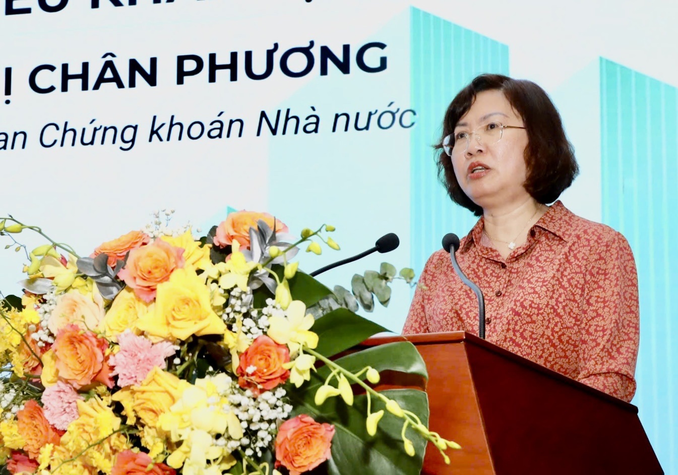 Chủ tịch UBCKNN phát biểu tại Hội thảo.