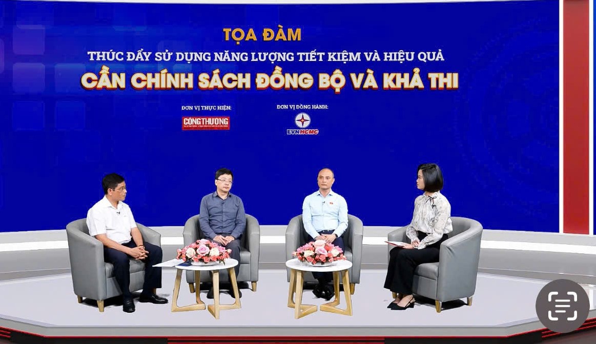 Các diễn giả tham dự Toạ đàm.
