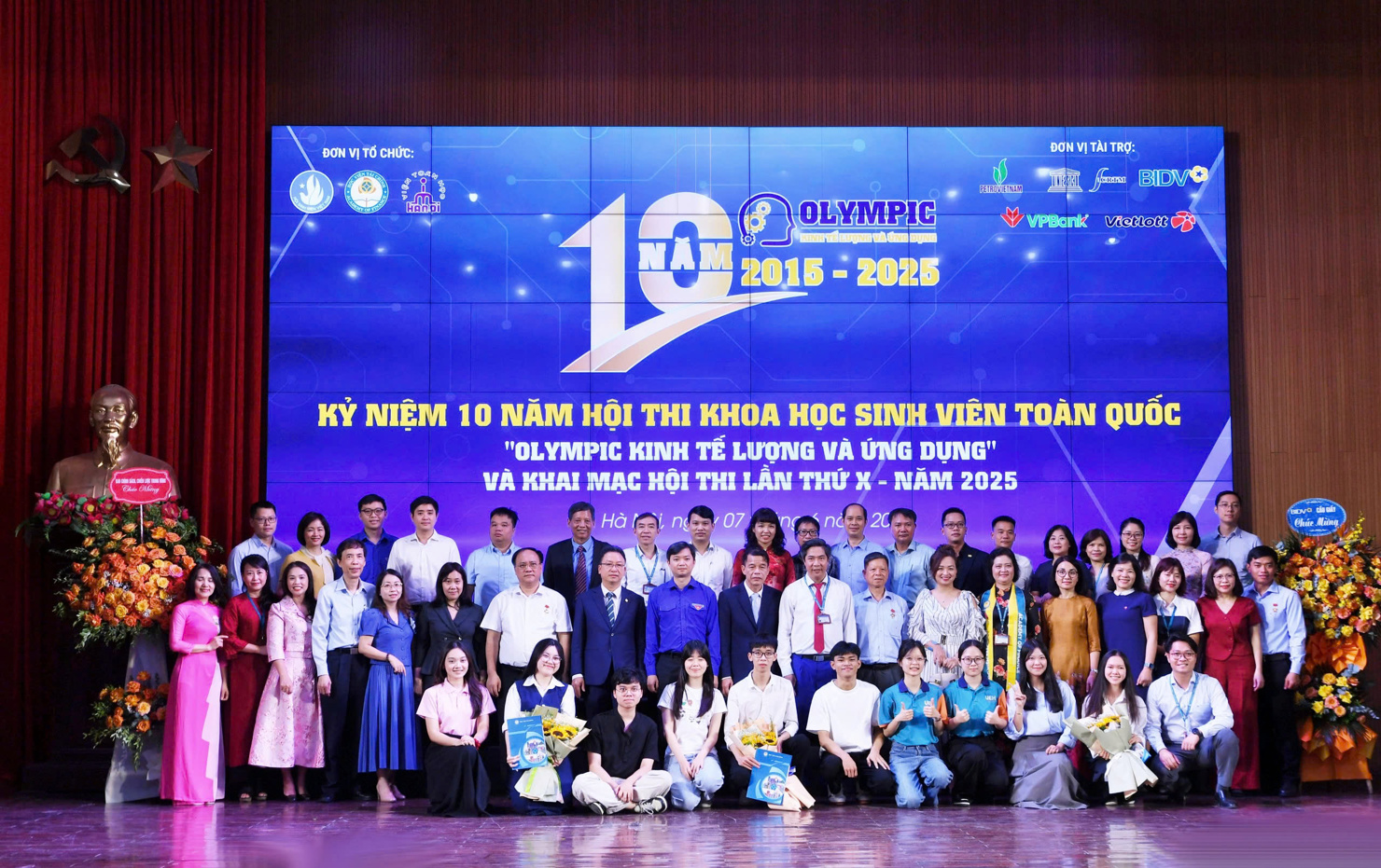 Các đại biểu tham dự Lễ kỷ niệm.