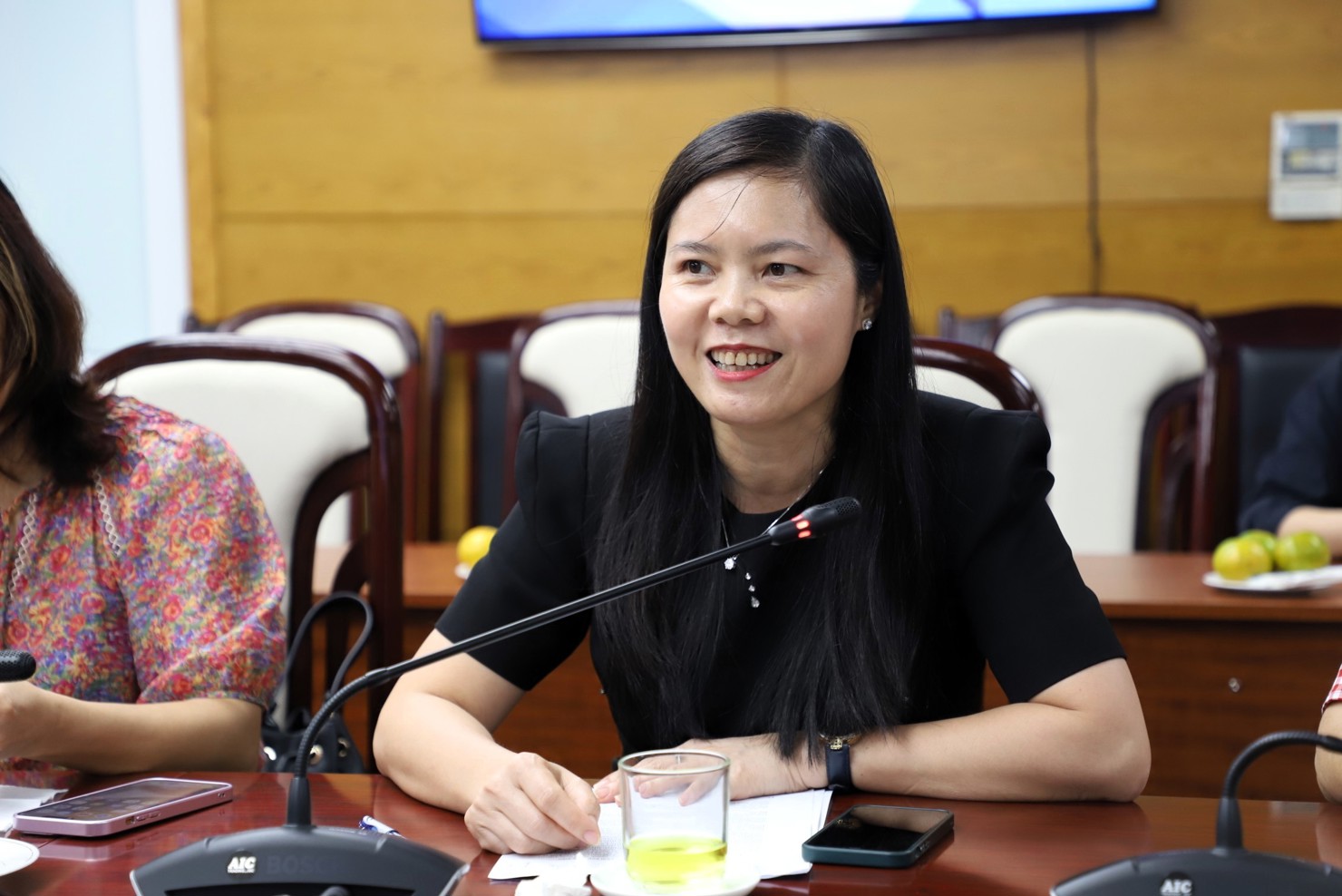 B&agrave; Nguyễn Hải Hồng - Ph&oacute; Tổng Bi&ecirc;n tập Tạp ch&iacute; Kinh tế - T&agrave;i ch&iacute;nh ph&aacute;t biểu tại Hội nghị.