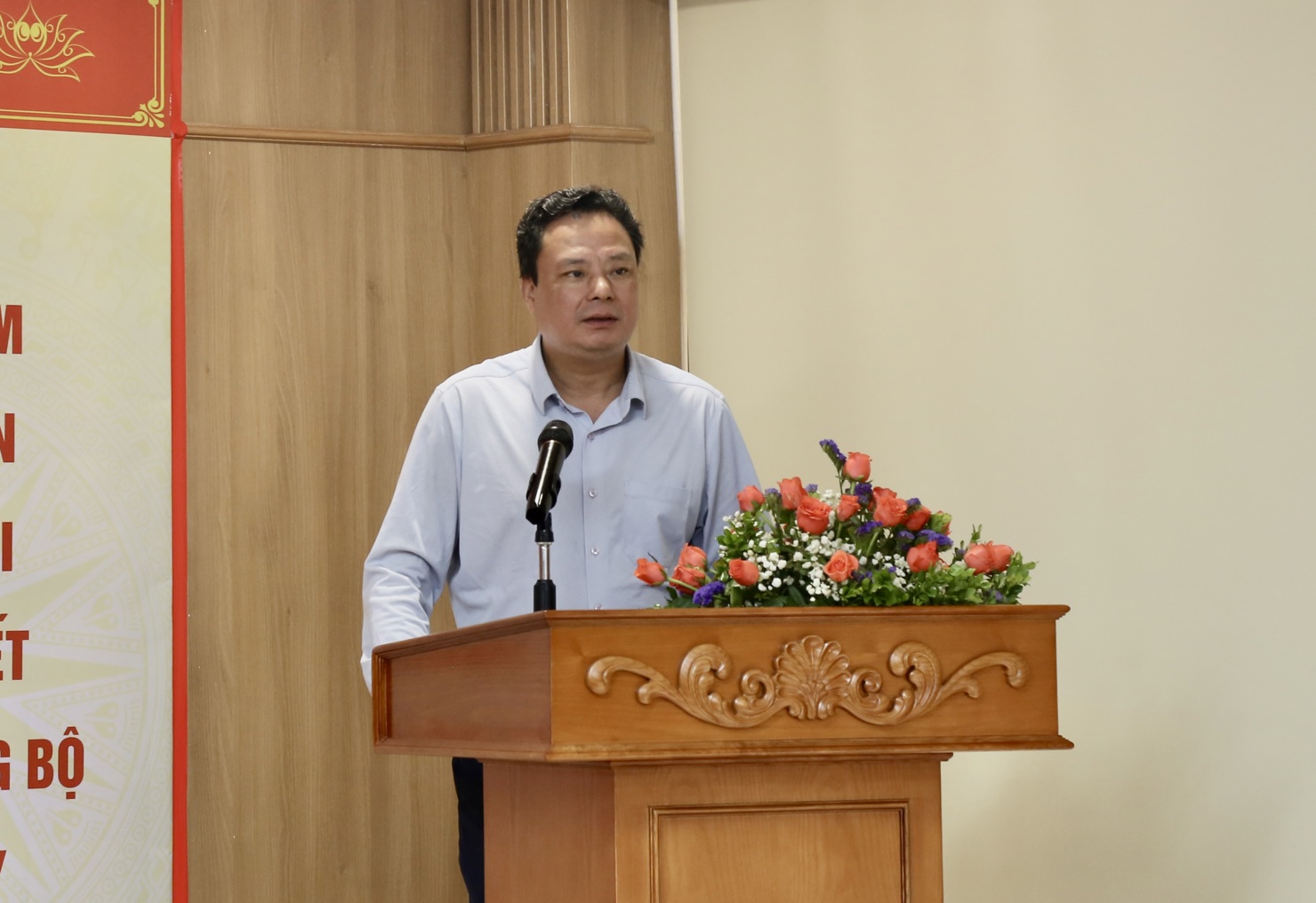 Đồng chí Đỗ Văn Trường – Phó Bí thư chuyên trách Đảng ủy Bộ Tài chính tham dự và phát biểu chỉ đạo tại Đại hội. Ảnh: H.D