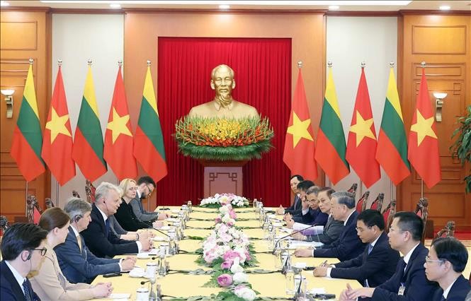 Tổng Bí thư Tô Lâm hội kiến Tổng thống Cộng hòa Litva Gitanas Nauseda. Ảnh: Thống Nhất/TTXVN. 