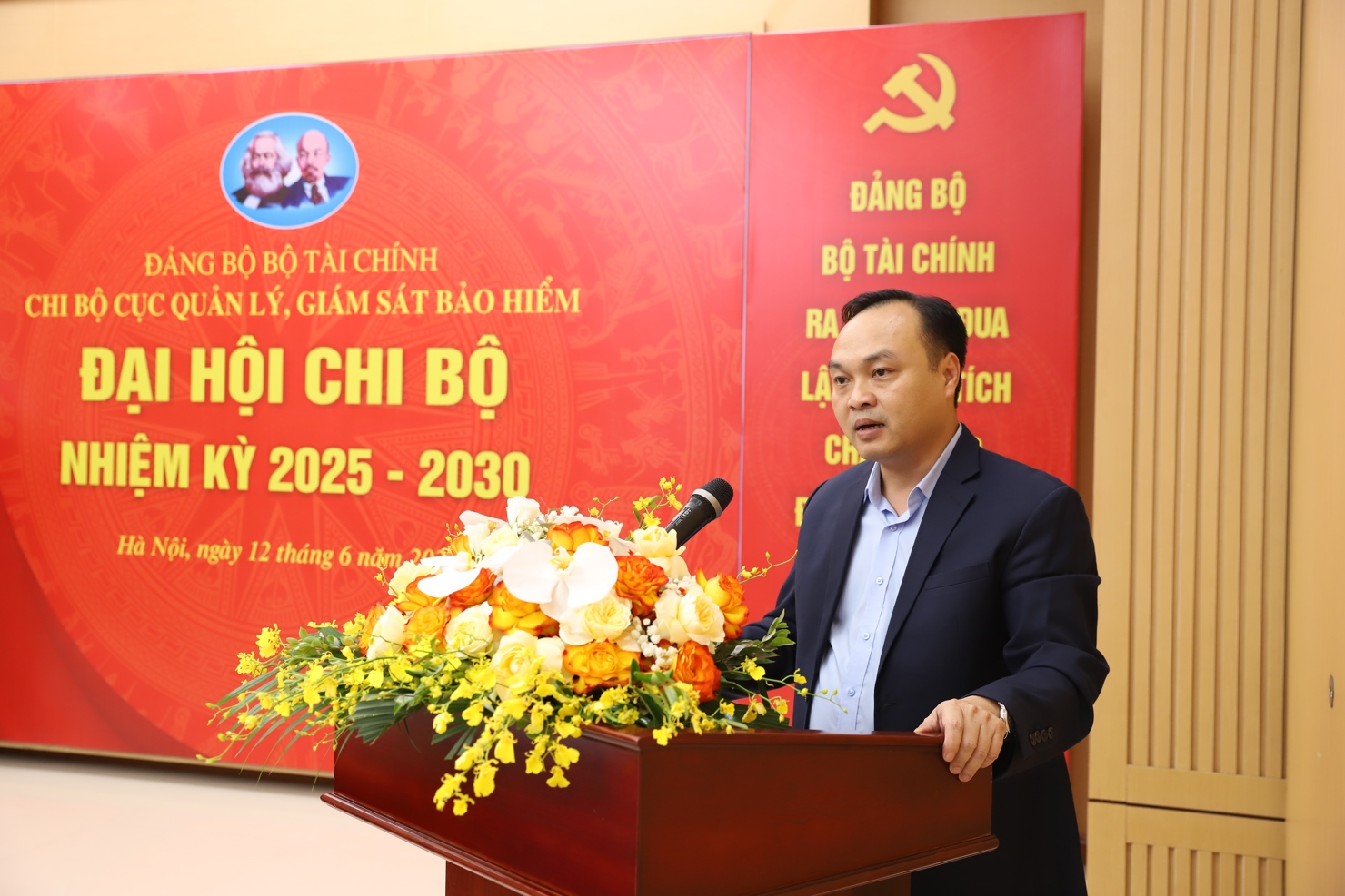 Đồng ch&iacute; Khổng Văn Ngư - Ủy vi&ecirc;n Ban Chấp h&agrave;nh, Ch&aacute;nh Văn ph&ograve;ng Đảng ủy Bộ T&agrave;i ch&iacute;nh ph&aacute;t biểu chỉ đạo Đại hội.