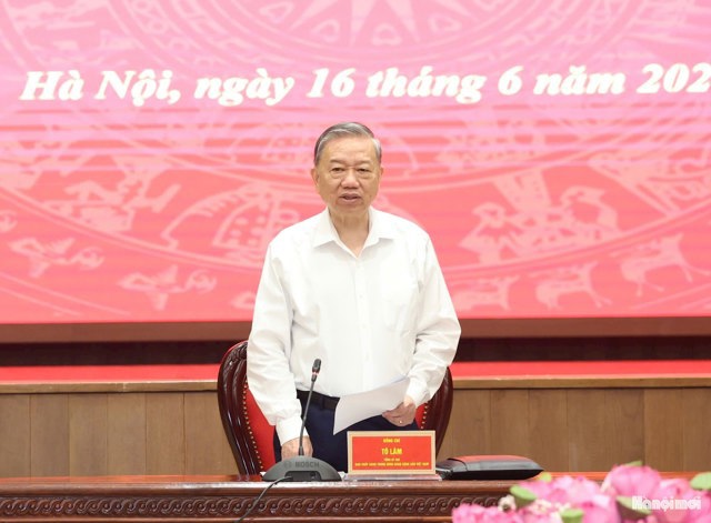 Tổng Bí thư Tô Lâm phát biểu tại buổi làm việc với Ban Thường vụ Thành ủy Hà Nội. Ảnh: Viết Thành.