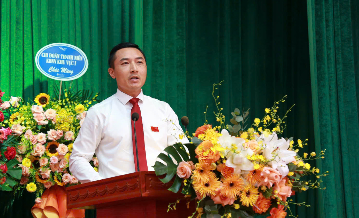 Đồng chí Doãn Trung Tuấn - Phó Bí thư Đảng ủy UBND TP. Hà Nội phát biểu chỉ đạo Đại hội.