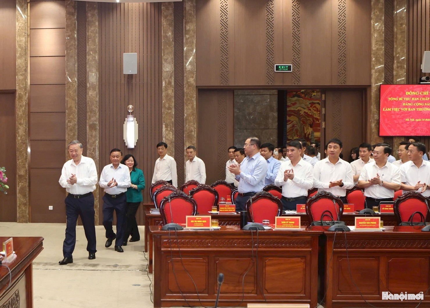 Tổng Bí thư Tô Lâm tại buổi làm việc với Ban Thường vụ Thành ủy Hà Nội. Ảnh: Viết Thành.