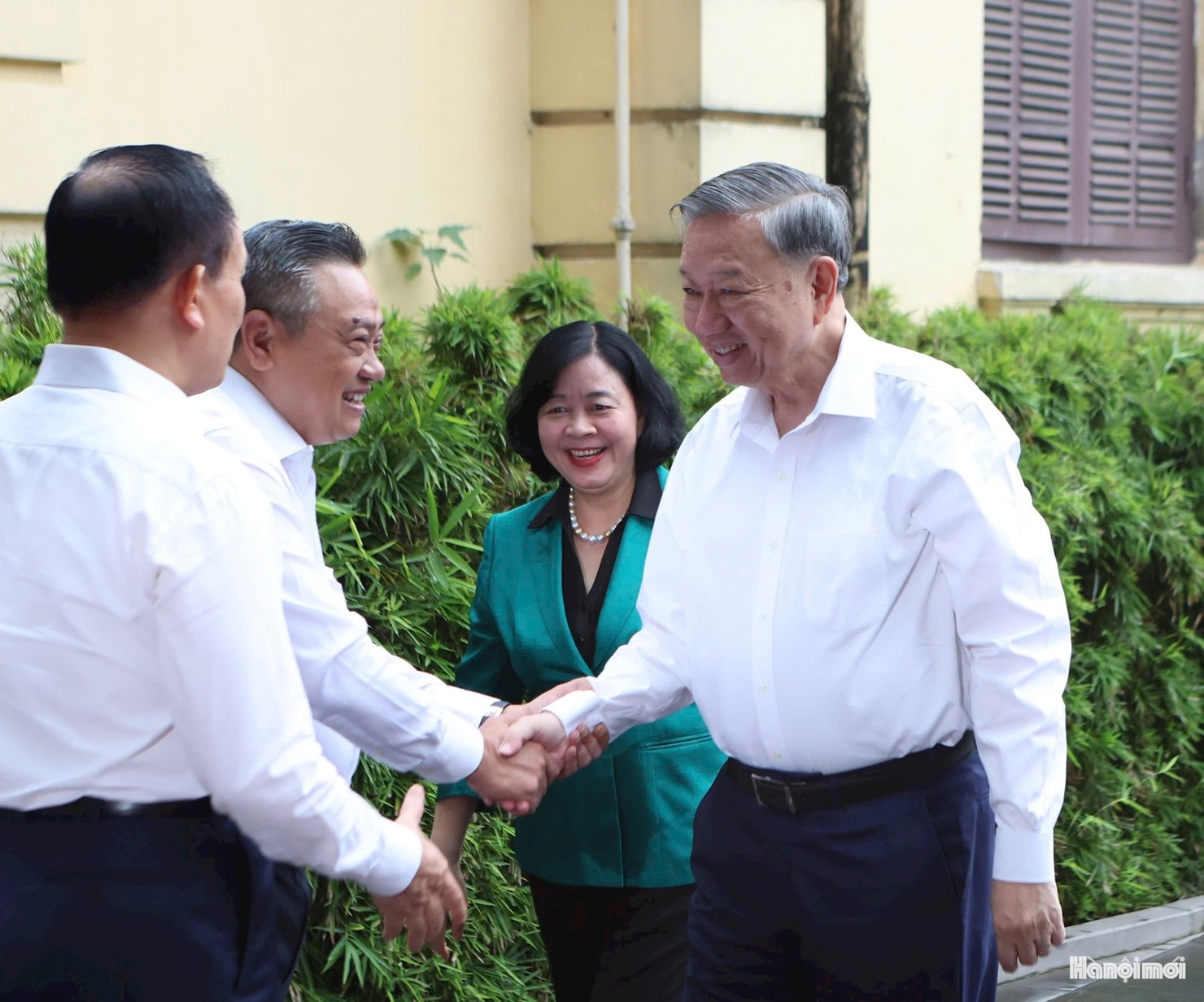 Tổng Bí thư Tô Lâm với các đồng chí Thường trực Thành ủy Hà Nội. Ảnh: Viết Thành.