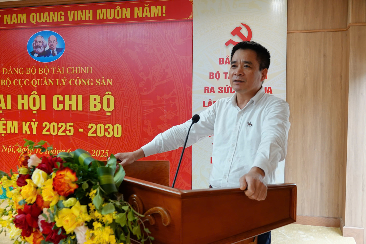 Đồng chí Trương Hùng Sơn phát biểu tại Đại hội.