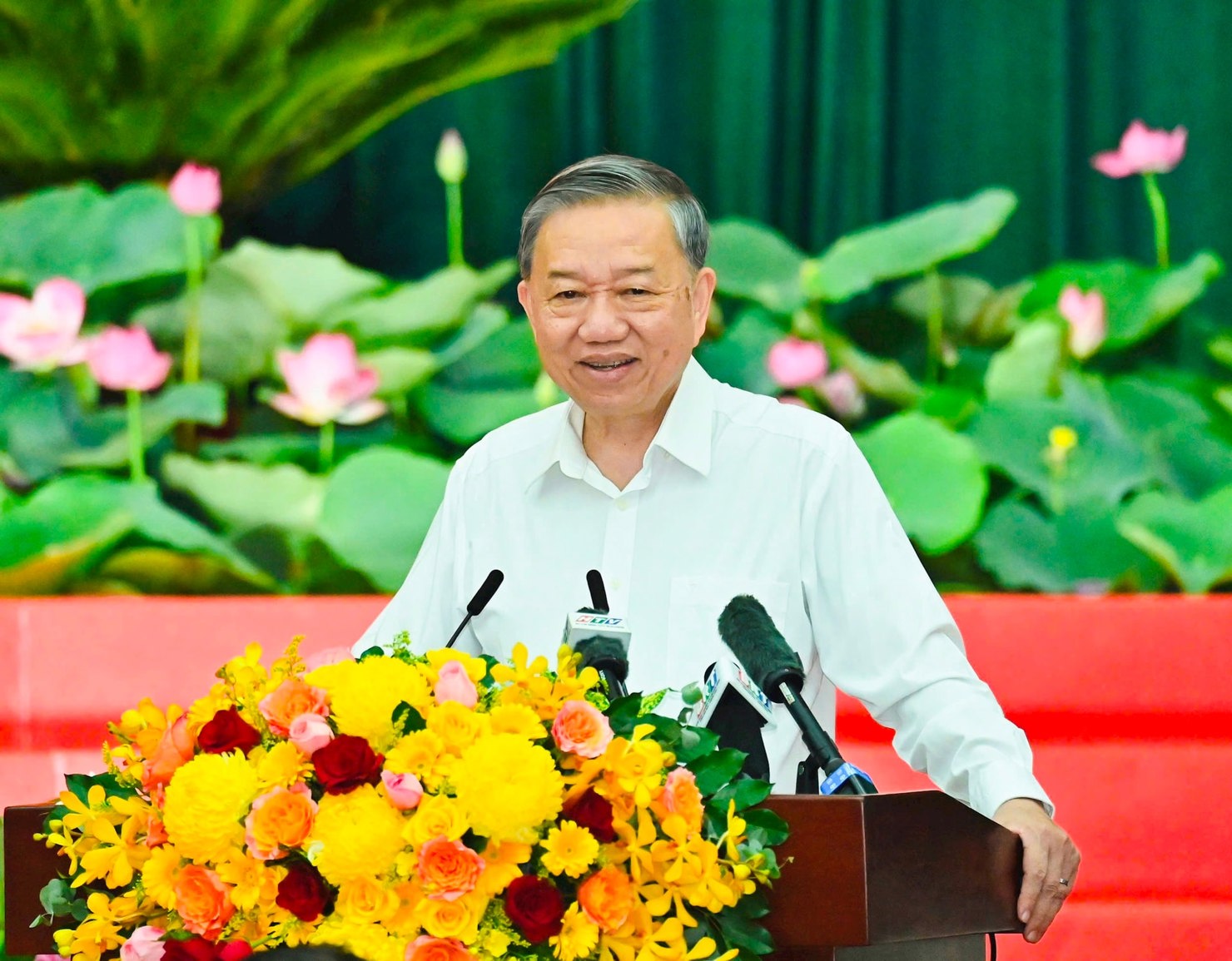 Phát biểu chỉ đạo tại buổi làm việc, Tổng Bí thư Tô Lâm nhấn mạnh, sự phát triển của thành phố Hồ Chí Minh là vô cùng quan trọng đối với khát vọng Việt Nam hùng cường vào năm 2045. Ảnh: Việt Dũng. 
