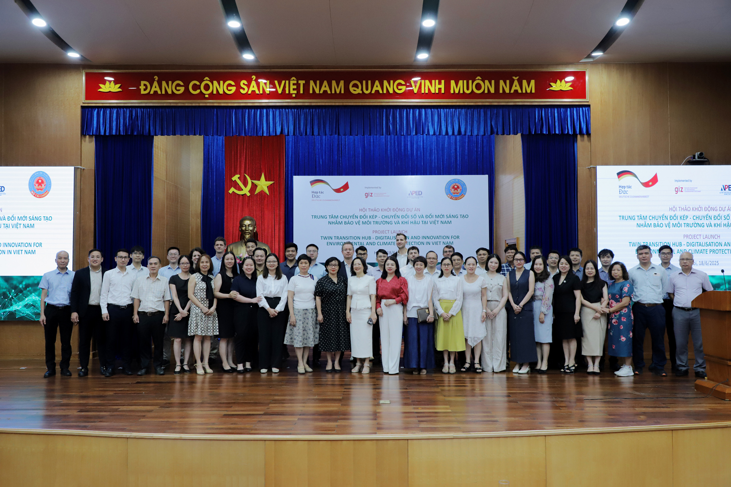 Các đại biểu, doanh nghiệp tham dự Hội thảo.