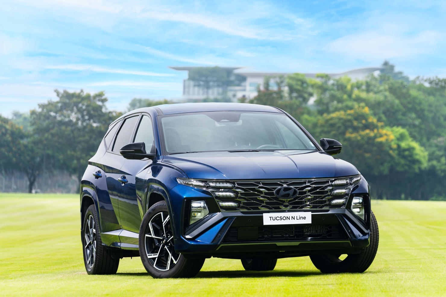 Sự xuất hiện của Tucson N Line đánh dấu bước tiến quan trọng, hướng đến những khách hàng yêu thích trải nghiệm lái năng động và cá tính.
