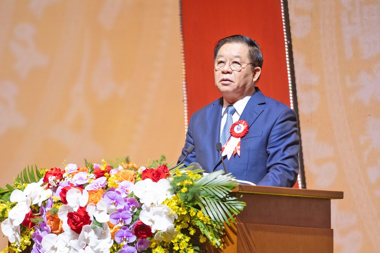 Ủy viên Bộ Chính trị, Bí thư Trung ương Đảng, Trưởng Ban Tuyên giáo và Dân vận Trung ương Nguyễn Trọng Nghĩa - Trưởng Ban Chỉ đạo phát biểu tại Lễ kỷ niệm. Ảnh: Phạm Thắng. 