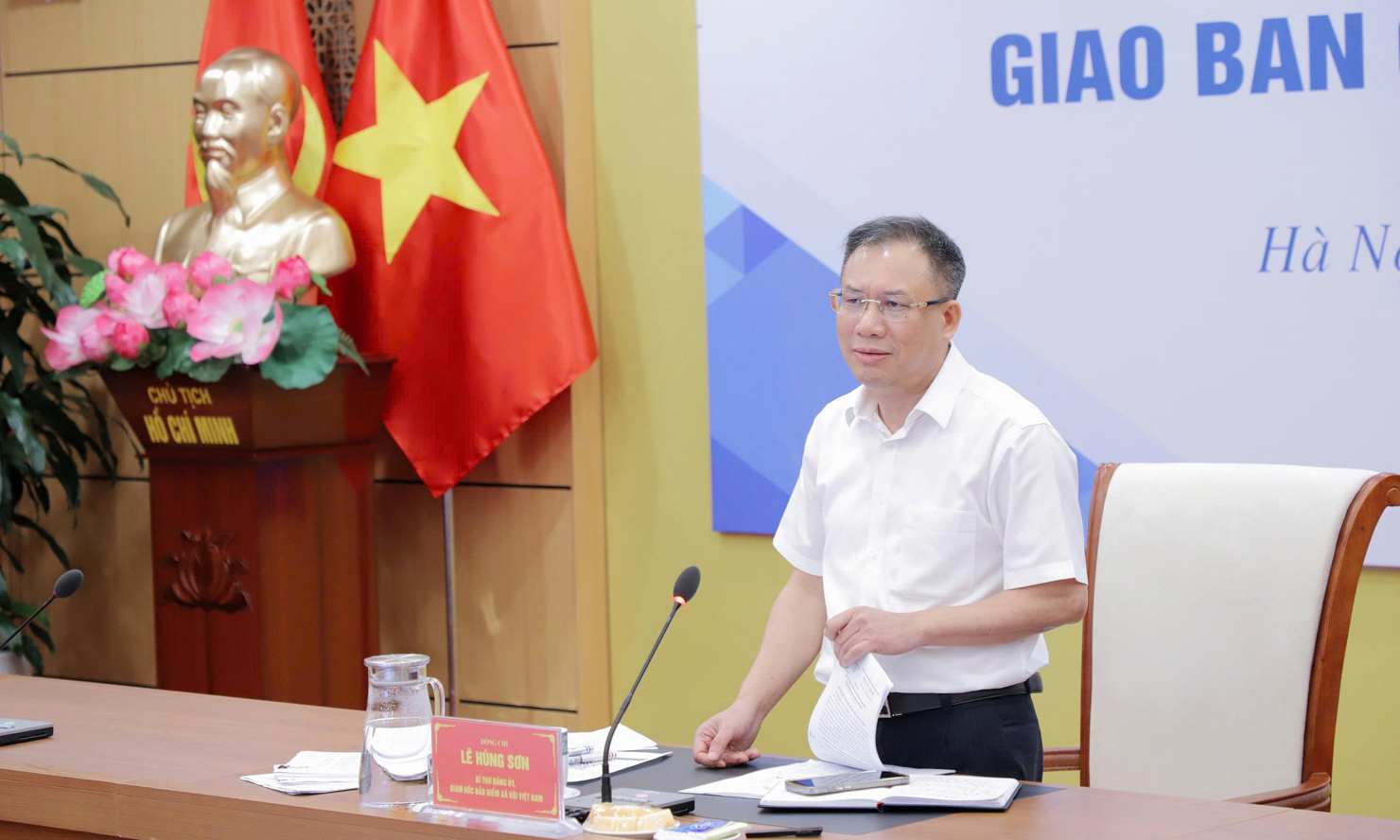 Gi&aacute;m đốc Bảo hiểm x&atilde; hội Việt Nam L&ecirc; H&ugrave;ng Sơn nhấn mạnh, từ ng&agrave;y 1/7 tới, hệ thống BHXH Việt Nam thực hiện nhiệm vụ mới với khối lượng c&ocirc;ng việc c&ocirc; c&ugrave;ng lớn