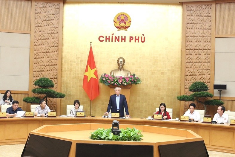 Ngày 28/4, Phó Thủ tướng Thường trực Chính phủ Nguyễn Hòa Bình chủ trì cuộc họp với lãnh đạo một số bộ, ngành, đơn vị chức năng; các định chế tài chính… về xây dựng Trung tâm tài chính quốc tế tại Việt Nam. Ảnh: VGP