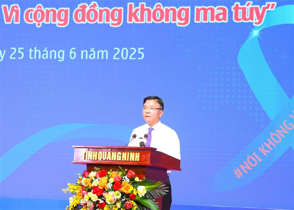 Phó Thủ tướng Chính phủ Lê Thành Long phát biểu tại buổi Lễ.