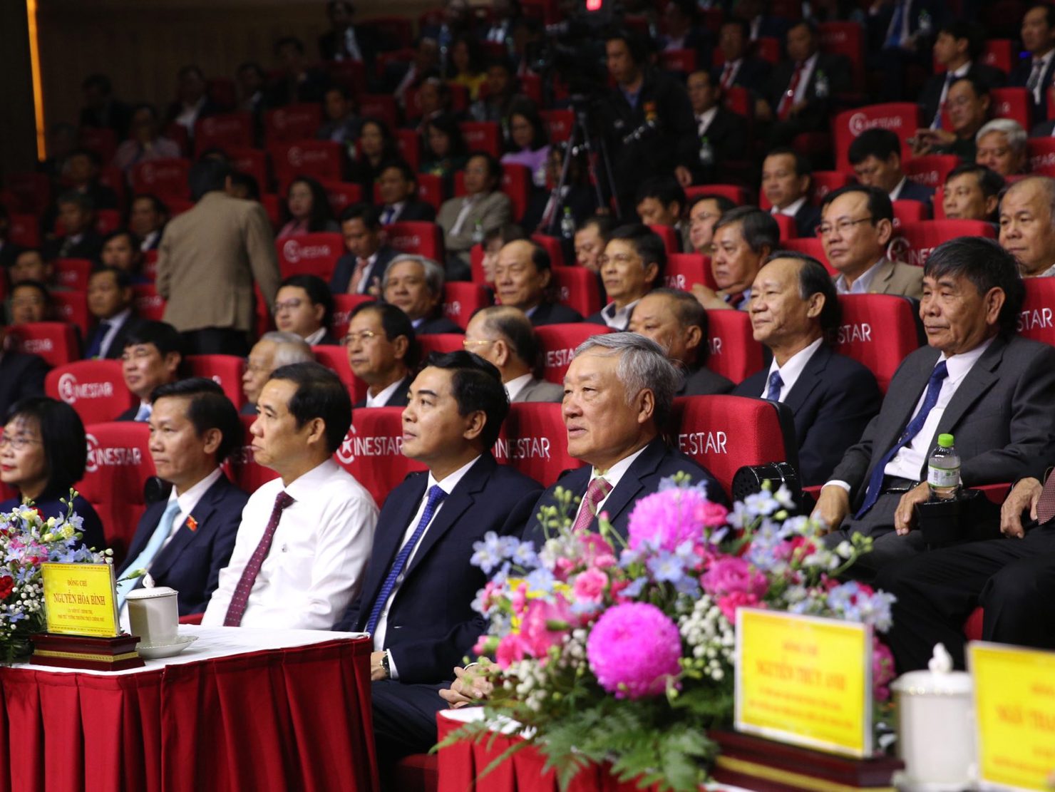 Ủy viên Bộ Chính trị, Phó Thủ tướng Thường trực Chính phủ Nguyễn Hòa Bình dự và phát biểu chỉ đạo Lễ công bố tại tỉnh Lâm Đồng - Ảnh: VGP/Nguyễn Hoàng. 