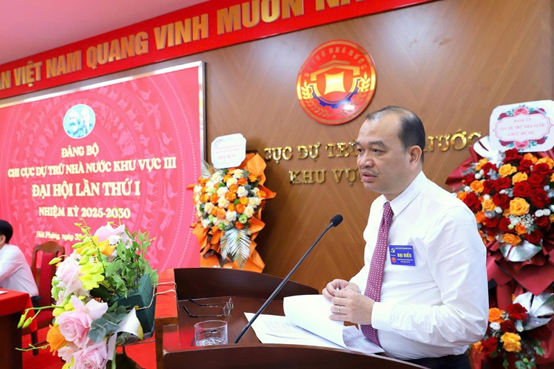 Đồng ch&iacute; Phạm Vũ Anh - Ph&oacute; B&iacute; thư Đảng ủy, Ph&oacute; Cục trưởng Cục DTNN ph&aacute;t biểu chỉ đạo Đại hội.