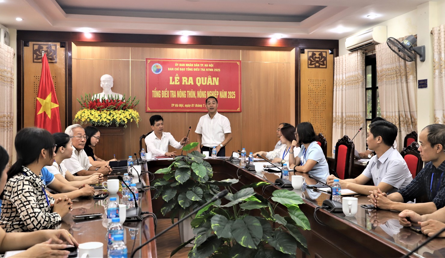 Trưởng ban Thống k&ecirc; d&acirc;n số v&agrave; lao động (Cục Thống k&ecirc;) ki&ecirc;m phụ tr&aacute;ch điều h&agrave;nh Chi cục Thống k&ecirc; TP. H&agrave; Nội Phạm Ho&agrave;i Nam ph&aacute;t biểu tại Lễ ra qu&acirc;n.