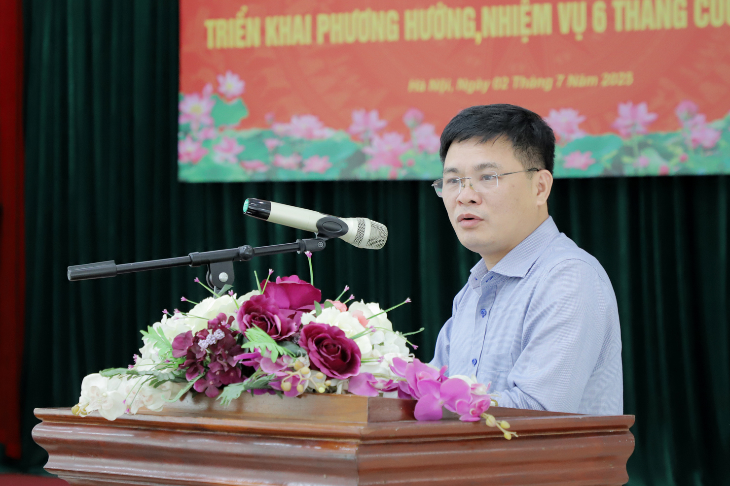 Ph&oacute; Tổng Bi&ecirc;n tập Đỗ Văn Hải b&aacute;o c&aacute;o tại Hội nghị.