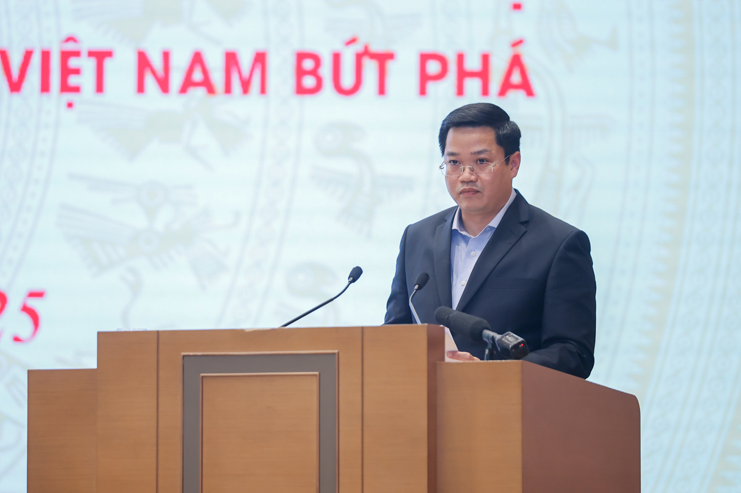 Theo Thứ trưởng Bộ Tài chính Nguyễn Đức Tâm, các doanh nghiệp nhỏ và vừa đang đối mặt với nhiều khó khăn.