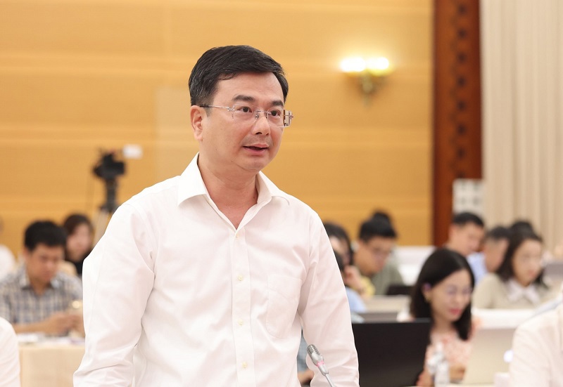 Phó Thống đốc Phạm Thanh Hà trả lời báo chí tại buổi họp báo Chính phủ thường kỳ.