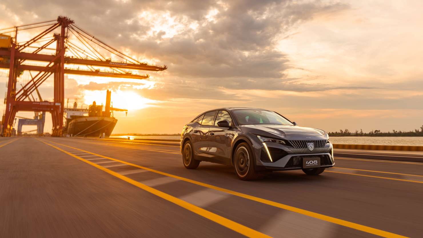 Peugeot 408 Legend Edition được giới thiệu tại Việt Nam không chỉ là cột mốc kỷ niệm 215 năm của thương hiệu, mà còn là dấu mốc quan trọng trong mối quan hệ hợp tác chiến lược của THACO AUTO và Peugeot.