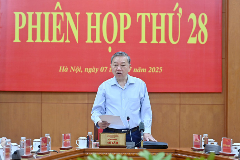 Tổng Bí thư Tô Lâm phát biểu kết luận phiên họp. (Ảnh Đăng Khoa). 