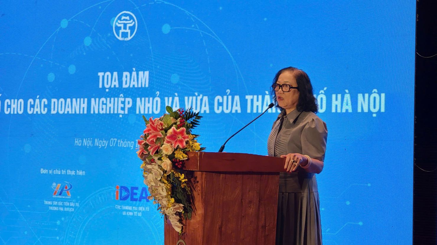 Bà Trịnh Thị Ngân - Trưởng ban cố vấn Hiệp hội doanh nghiệp nhỏ và vừa TP. Hà Nội.
